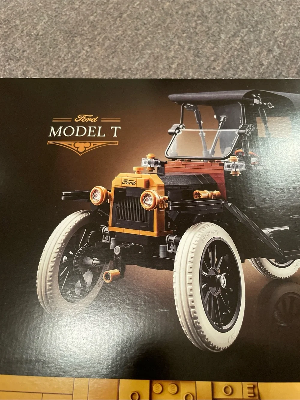 NEW IN BOX LEGO Icons Ford Model T Building Set 18+ 1060 pieces - Picture 2 of 7